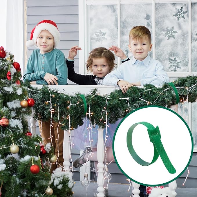 Easy Christmas Garland Ties